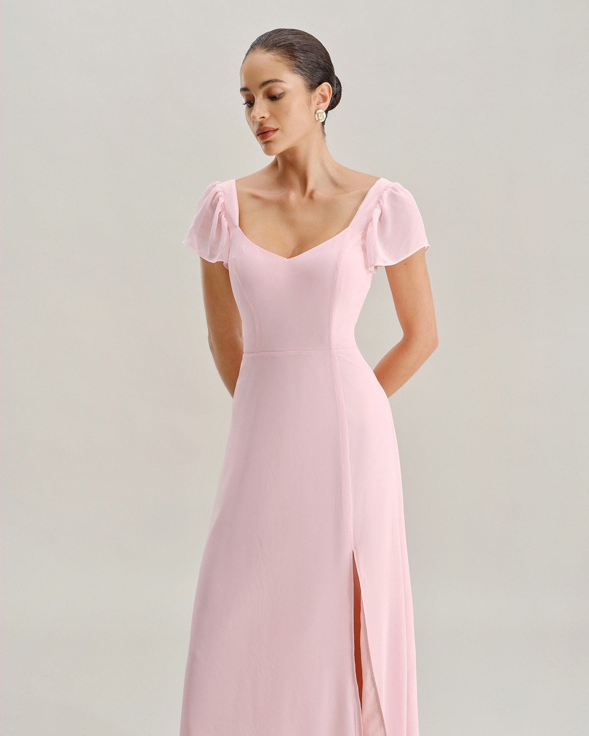 Pembe Kalp Yaka Şifon Uzun Elbise