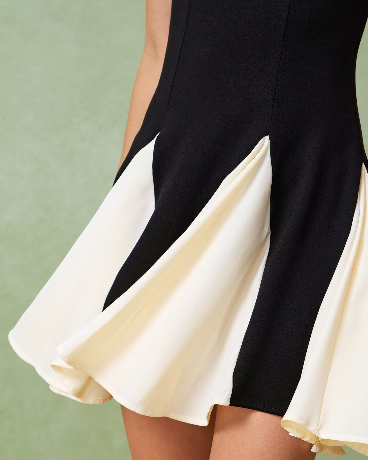 Siyah Kontrast Slip Mini Elbise