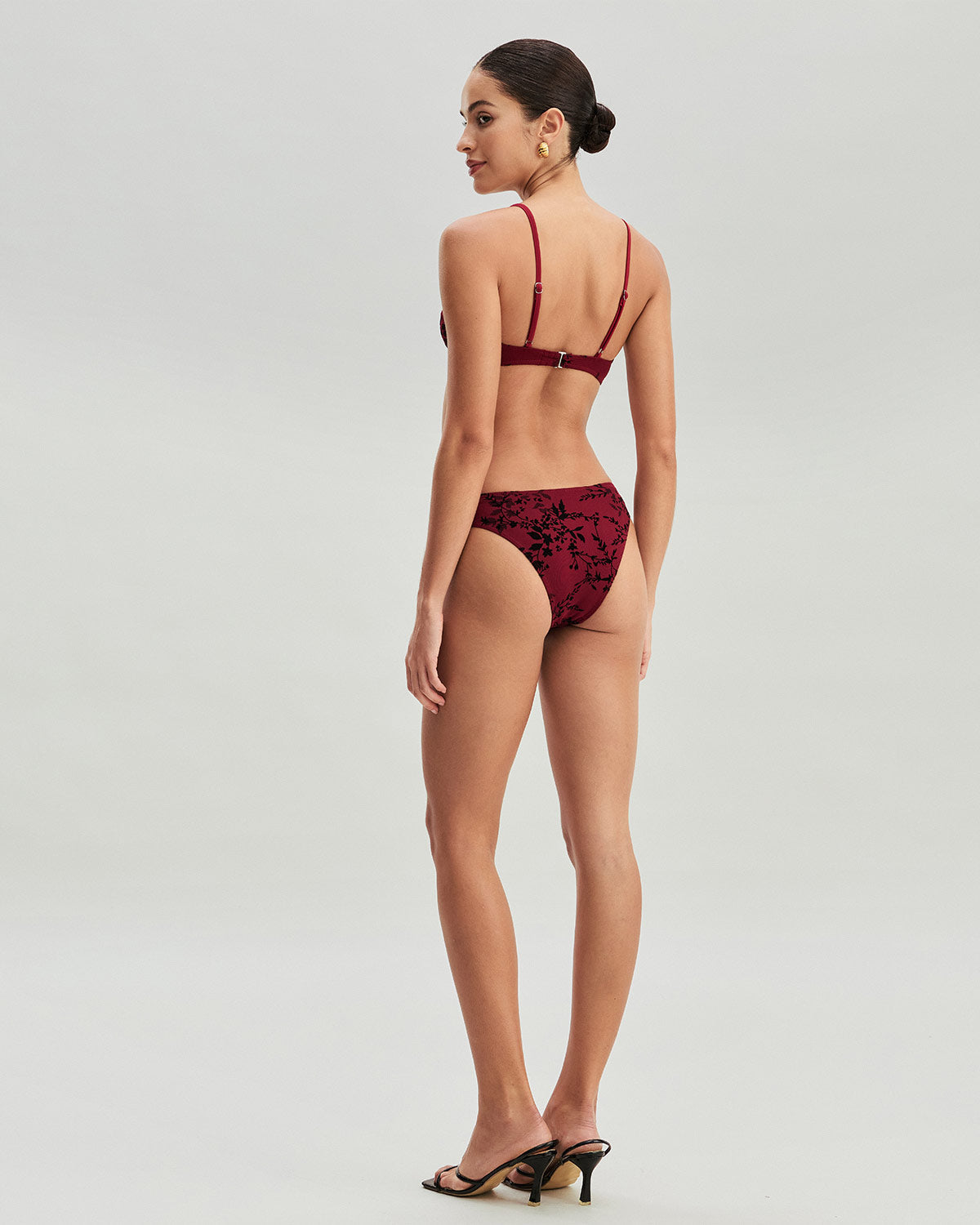 Kırmızı Çiçekli Balenli Bikini Takımı